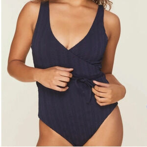 NWT Andie “The Belmar” Navy Eyelet One Piece, Size 10